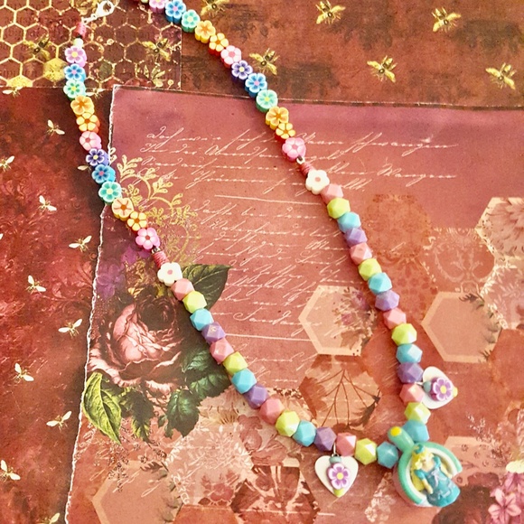 Trendmasters Starcastle Princess Teacup Pendant Floral Rainbow Beaded Necklace - Picture 3 of 5